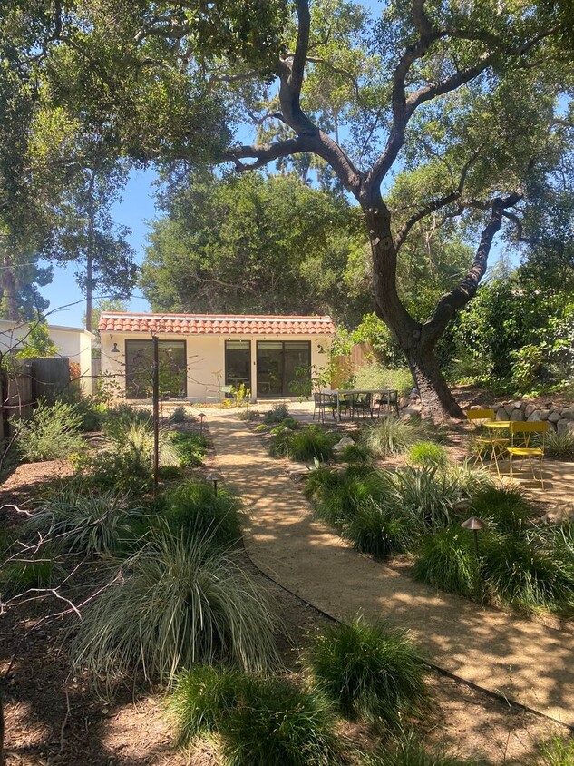 Foto principal - Downtown bungalow