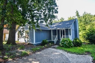 Building Photo - 518 Singletary Pl