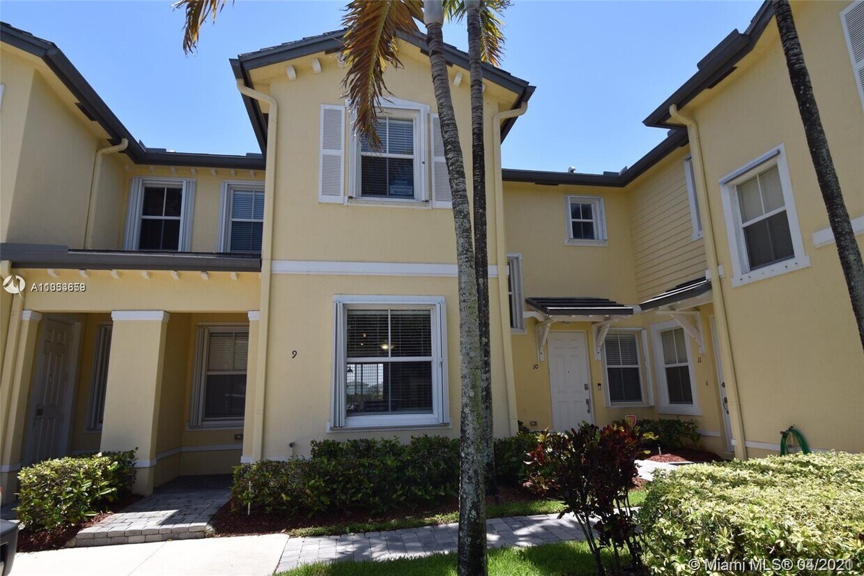 Primary Photo - 3064 SE 1st Dr