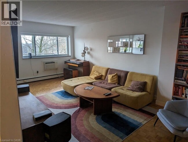 Photo du bâtiment - 14 Norris Pl