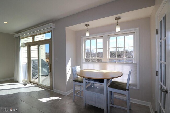 Foto del edificio - 13539 Flowerfield Dr