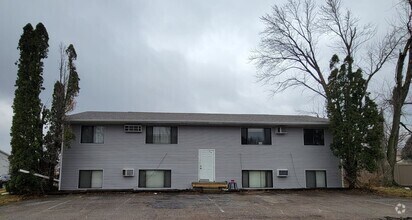 Building Photo - 3140 8th St