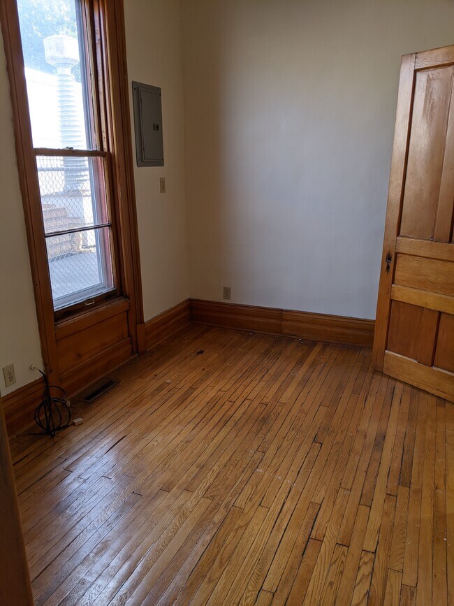 1618 Leverette St Unit 1618 Leverette, Detroit, MI 48216 Apartments