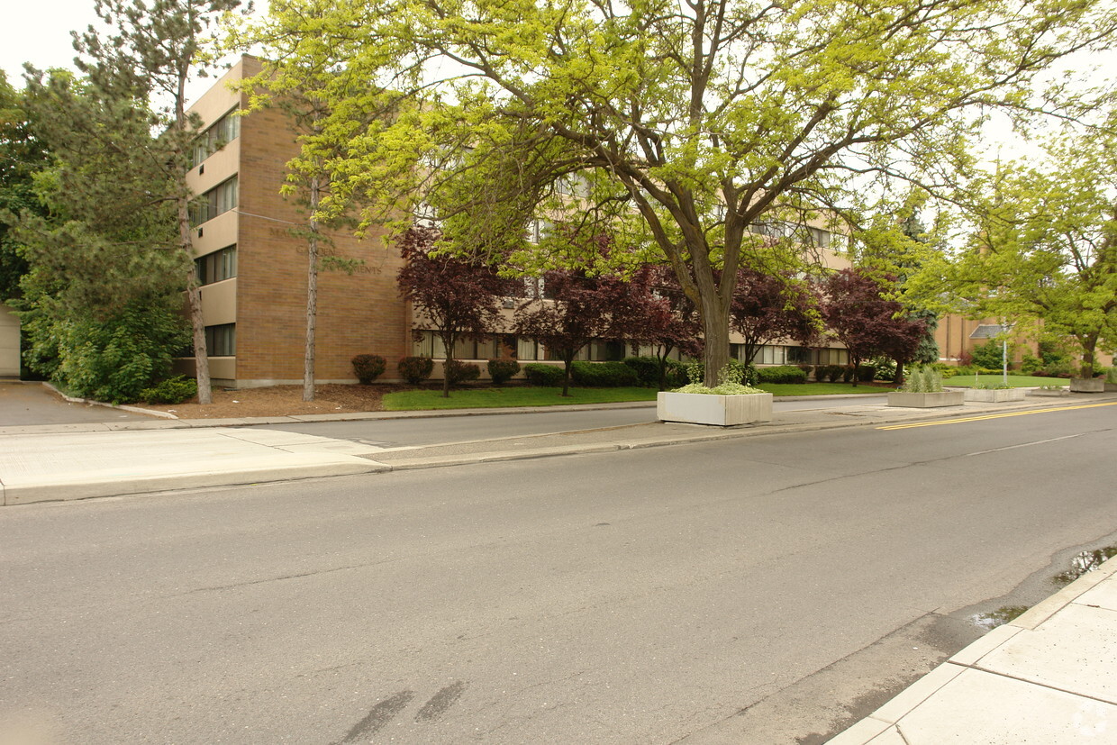 Foto del edificio - Manito Garden Apartments