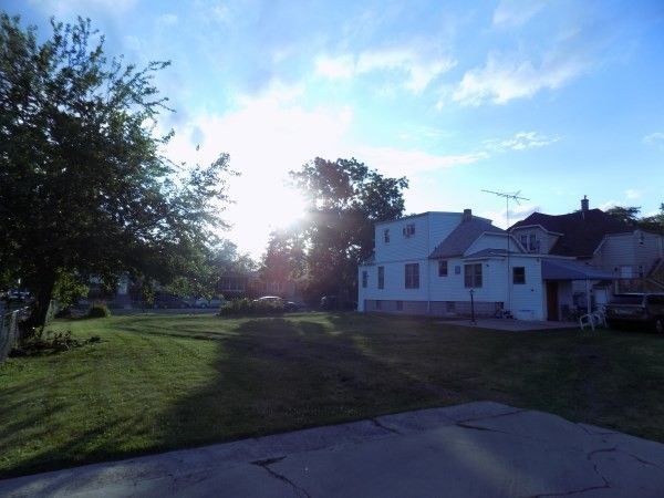 Building Photo - 9151 S Normal Ave