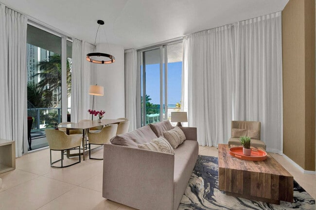 Foto del edificio - 4111 S Ocean Dr