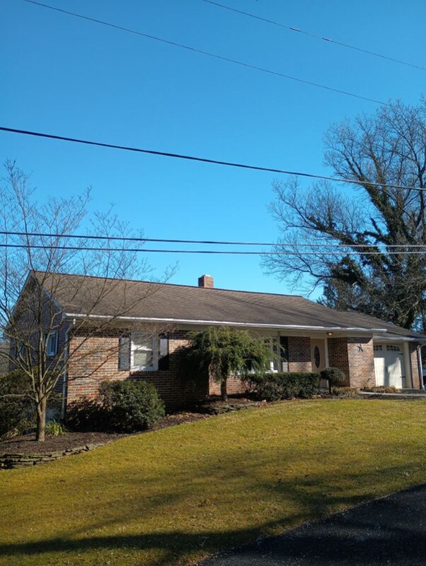 Primary Photo - 650 Blue Lake Rd