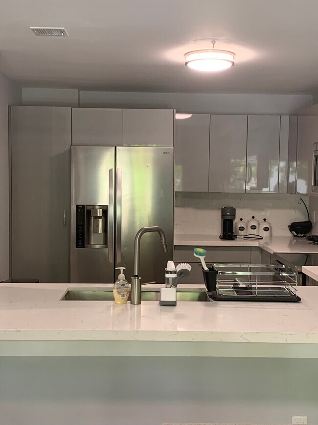 Foto del edificio - 10902 NW 83rd St