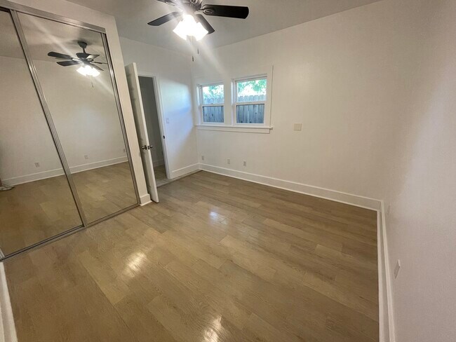 Building Photo - 3265 Somis Rd