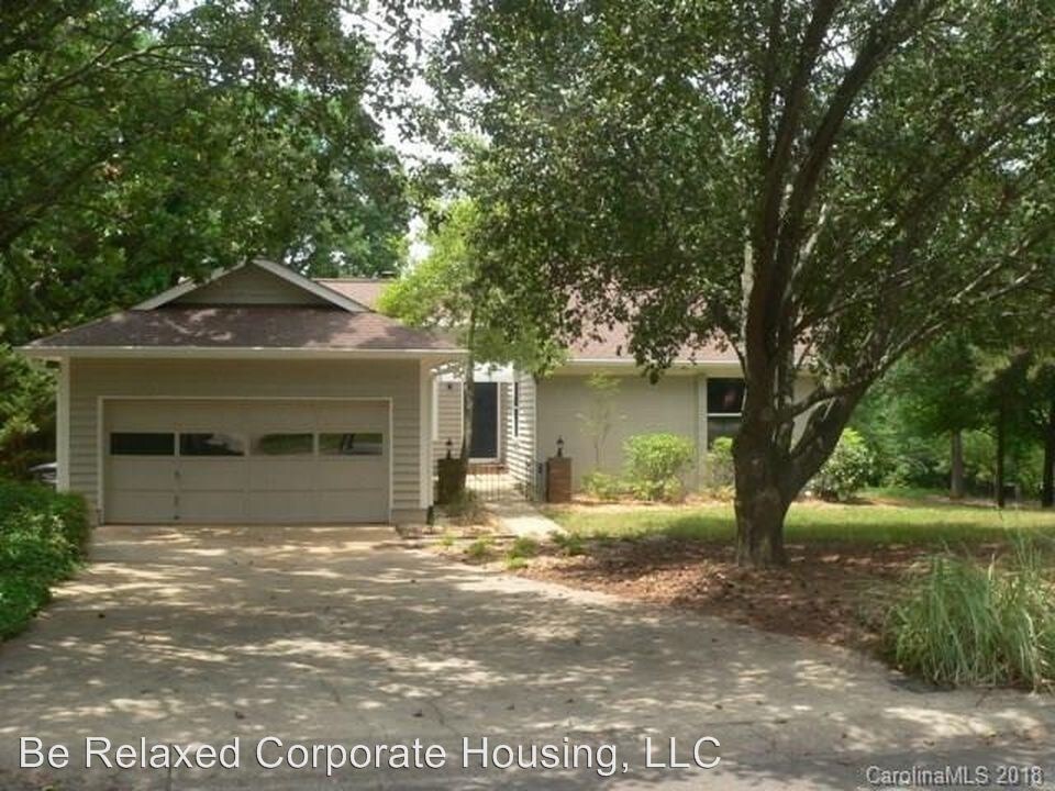 Primary Photo - 3 br, 2 bath House - 7032 Cambridge Court