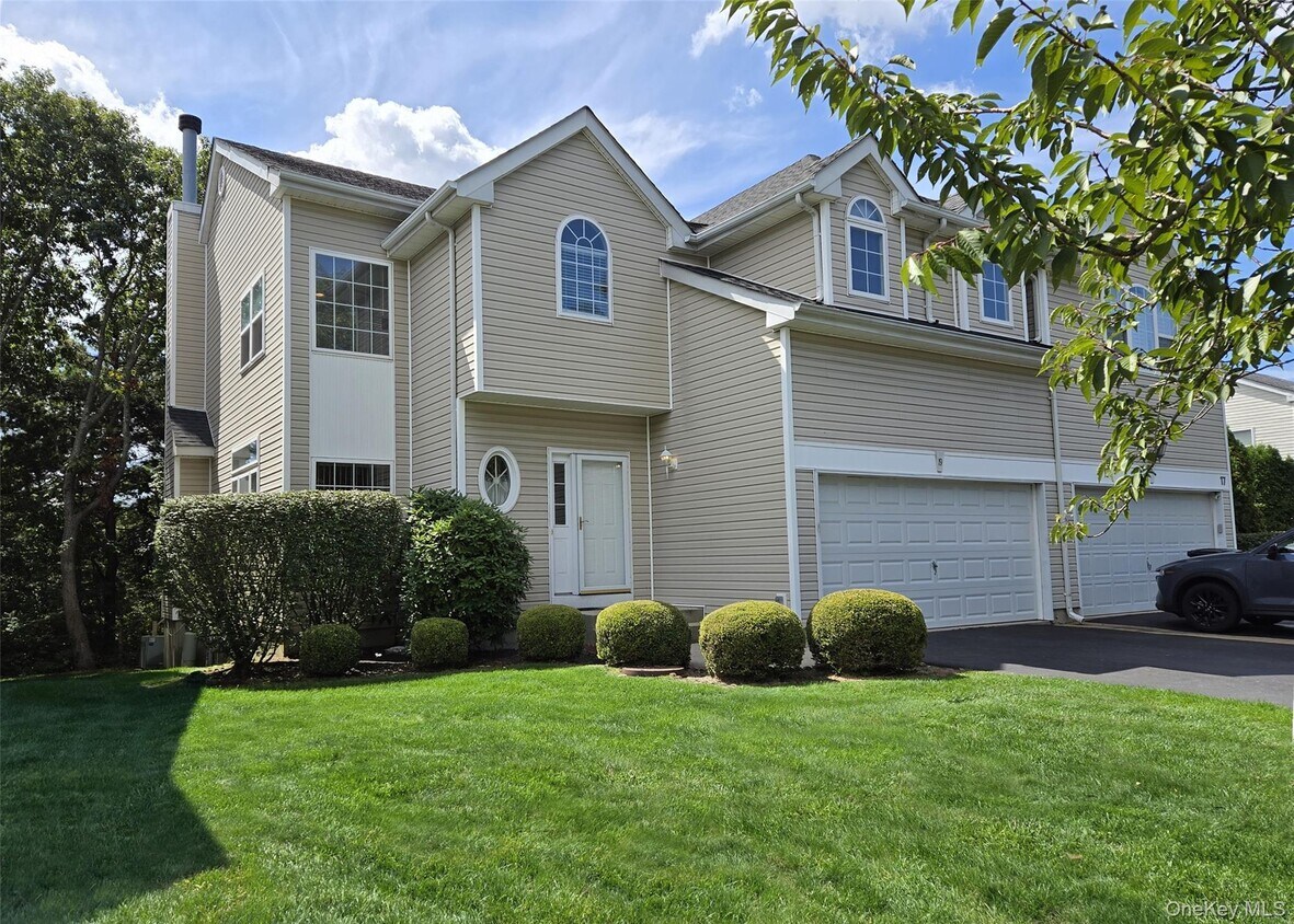 Foto principal - 19 Sunflower Ridge Rd