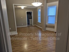 Building Photo - 605 Van Buren Ave