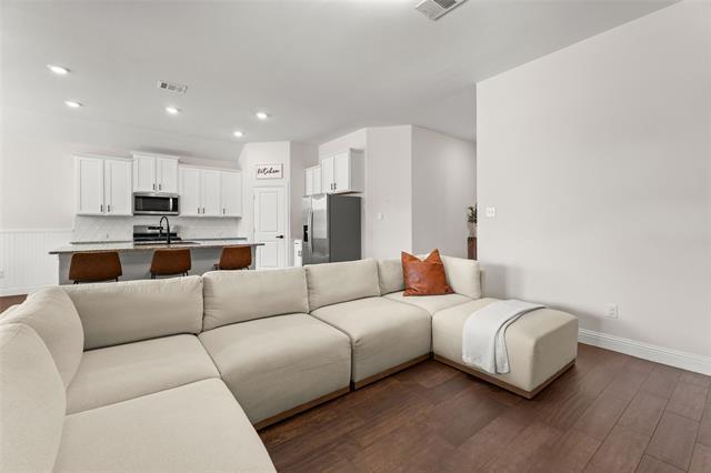 Foto del edificio - 11216 Klondike Ln