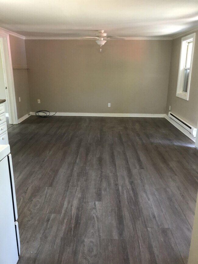 Building Photo - 4059-4059 45