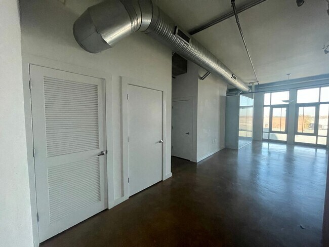 Foto del edificio - 415 St Pauls Blvd
