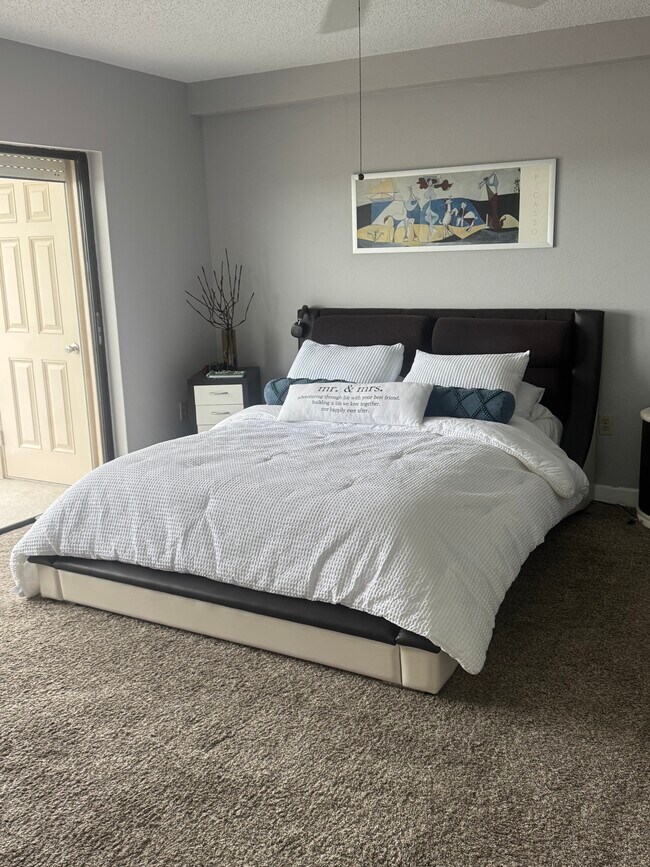 Foto del edificio - 7300 Sun Island Dr S