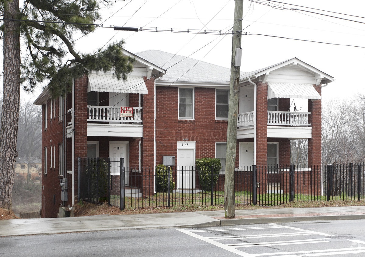 Building Photo - 1158 SW Metropolitan Pky