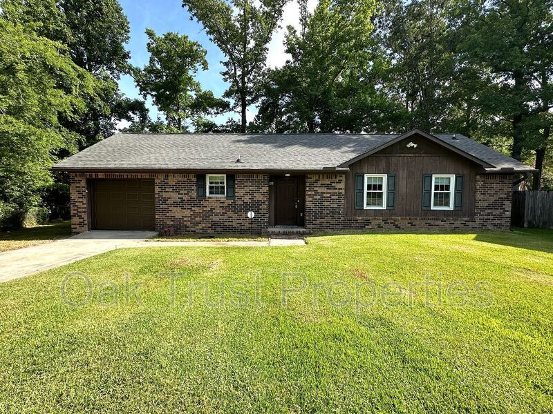 Primary Photo - 46 Oak Grove Rd