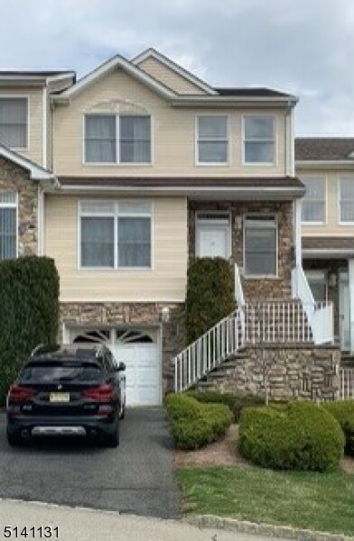 Primary Photo - 65 Summerhill Dr
