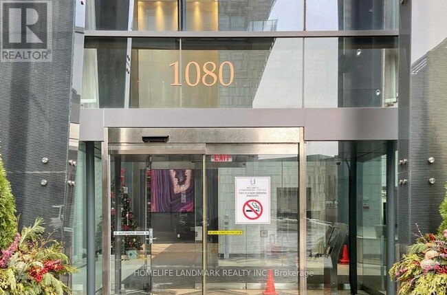 Building Photo - 1080-1080 Bay St.