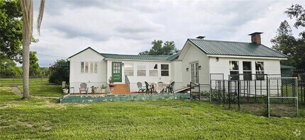 Building Photo - 240 Masterpiece Rd