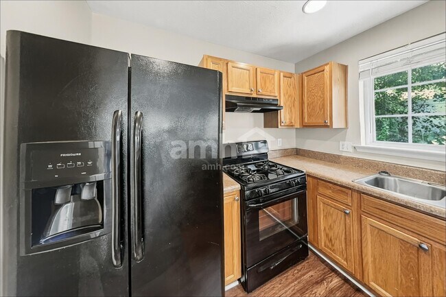 Foto del edificio - 1244 W Oaks Way