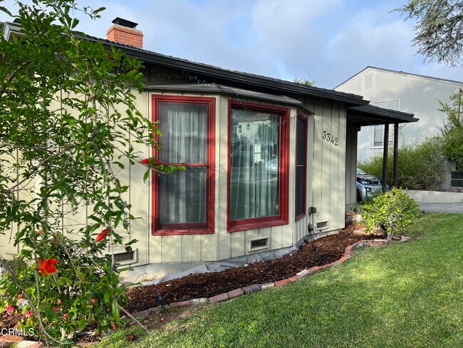Building Photo - 3342 Paraiso Way