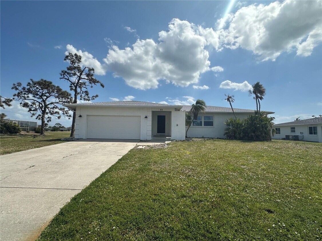 Primary Photo - Beautiful 2-bedroom, 2-bathroom in Rotonda...
