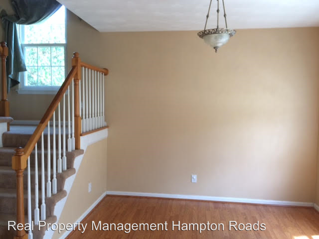 Building Photo - 5 br, 3 bath House - 109 Presidential Blvd