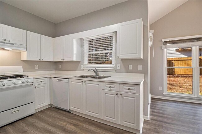 Building Photo - 10710 Morton Chase Way