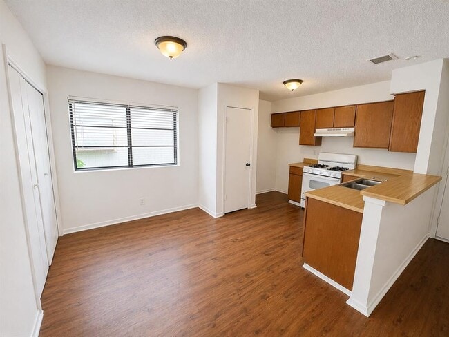 Foto del edificio - 2307 Rachael Ct