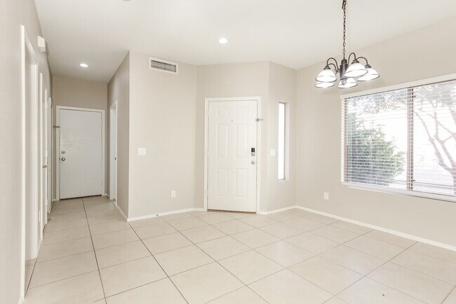 Foto del edificio - 1750 W Union Hills Dr