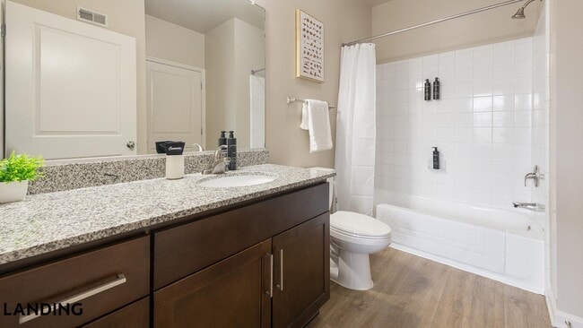 Building Photo - 8100 Palisades Cir