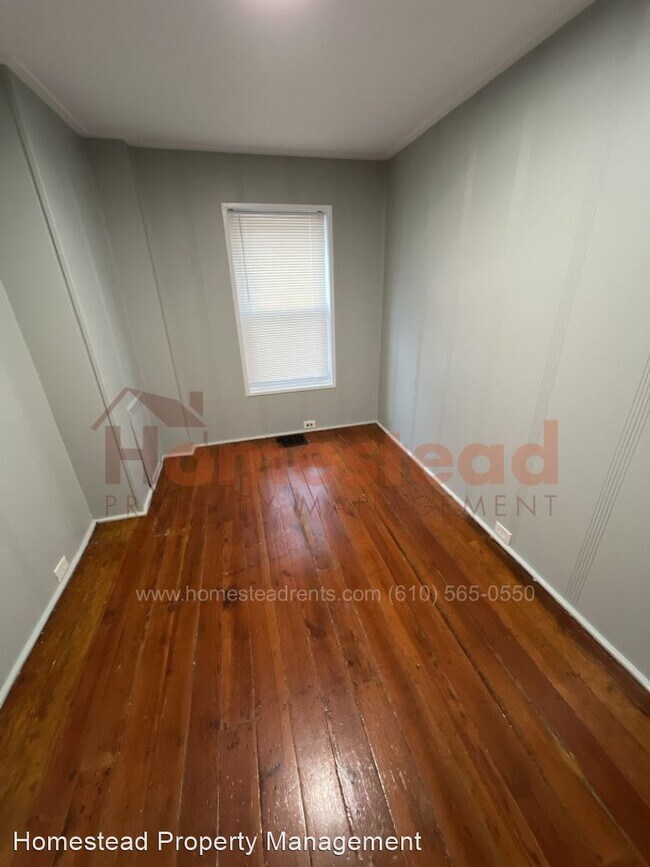 Building Photo - 3 br, 1 bath House - 911 Mulberry St