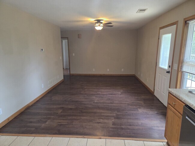 Foto del edificio - 25667 Buckley Ln