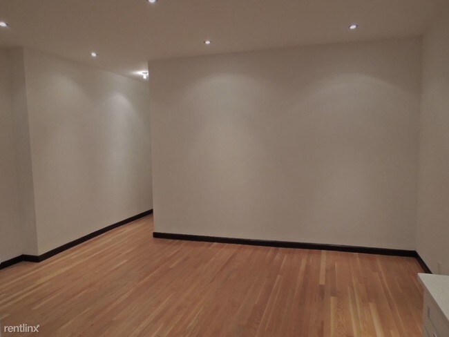 Foto del edificio - 320 Lincoln Pl