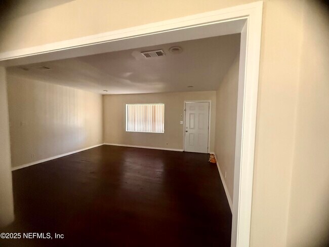 Foto del edificio - 6316 Mercado Dr