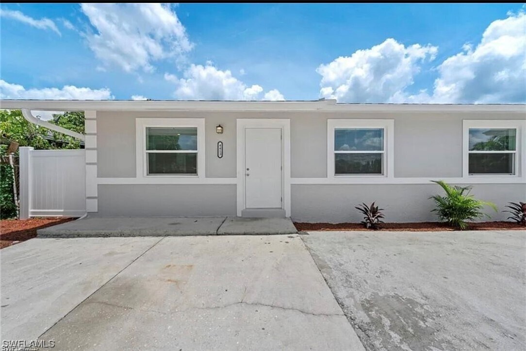 4415 Thomasson Ln, Naples, FL 34112 Townhome Rentals in Naples FL