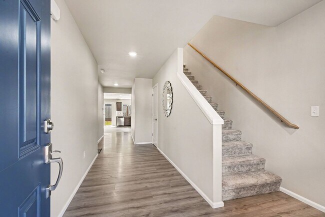 Building Photo - Spacious 5-Bedroom Home with Bonus Loft in Daisy Crossing! $3,300!!