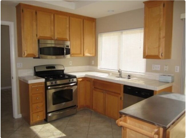 Foto del edificio - 2886 Valcourt Way