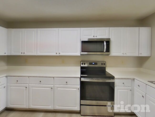 Foto del edificio - 8230 Longhorn Ridge Dr