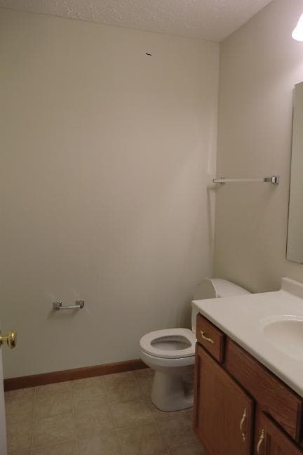 Building Photo - 604 Parkside Commons Ct