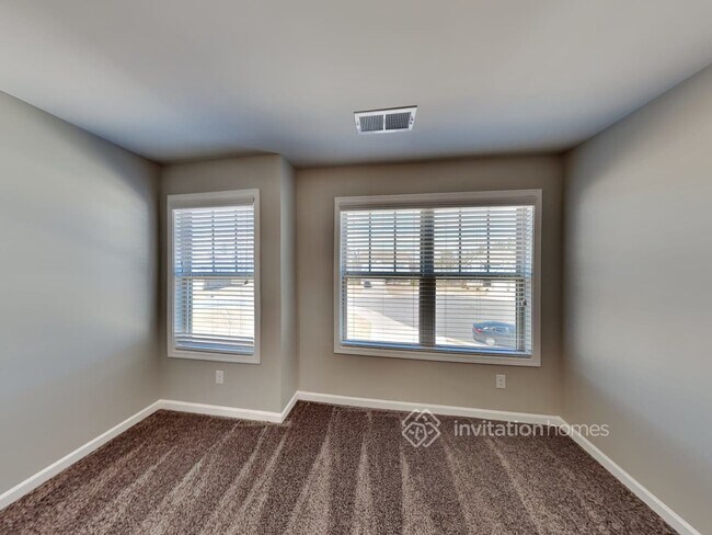 Building Photo - 663 Wood Point Way