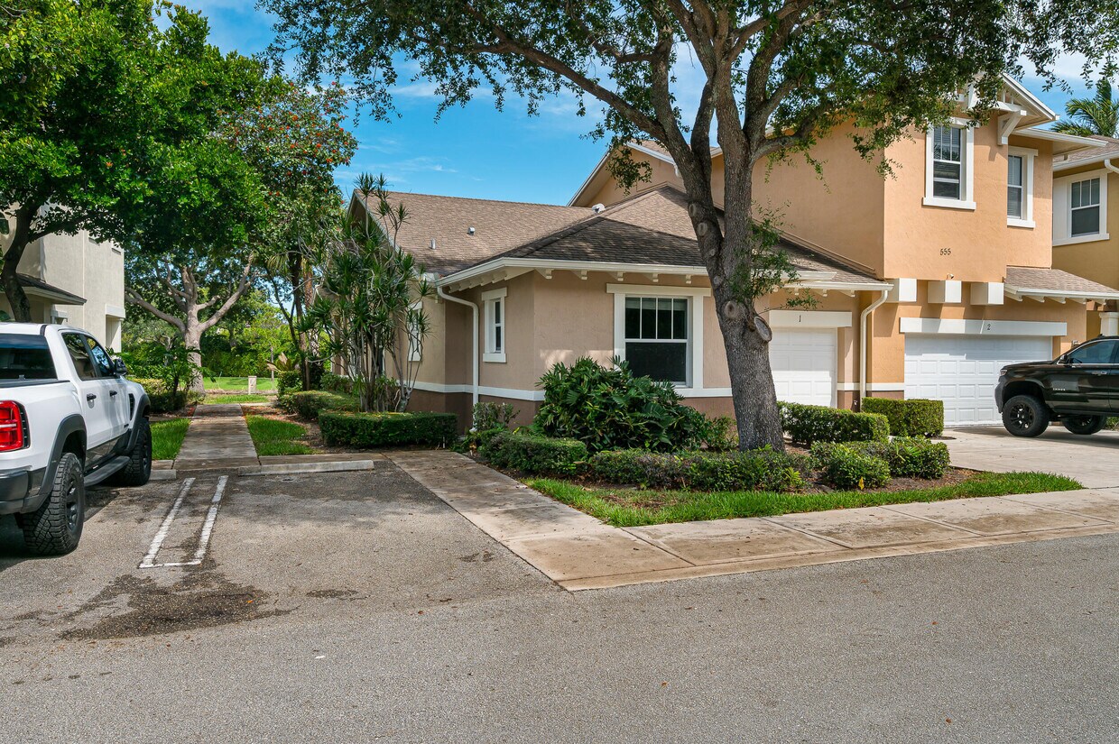 Primary Photo - 555 Pacific Grove Dr