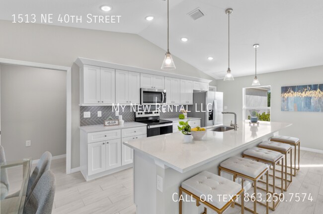 Foto del edificio - 1513 NE 40th St