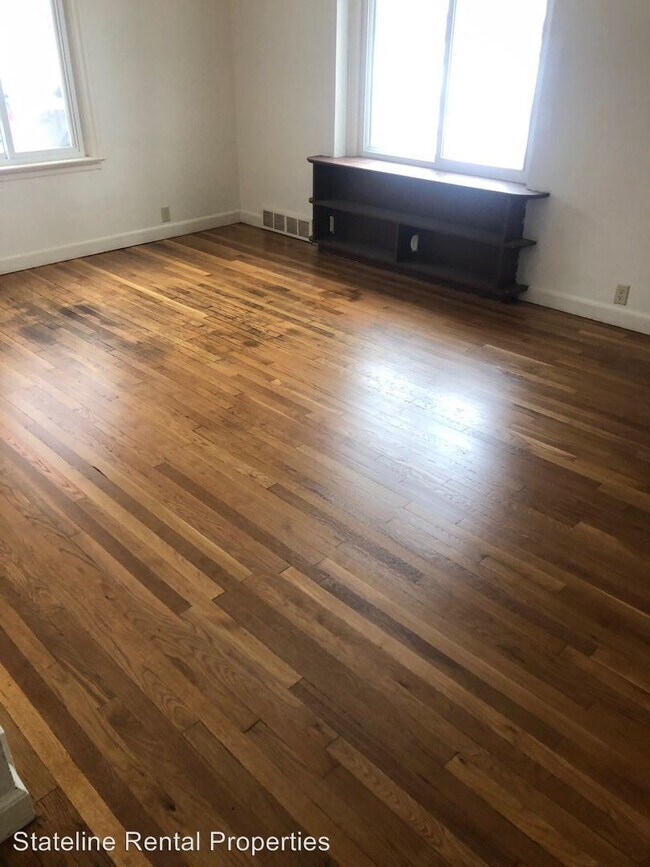 Foto del edificio - 3 br, 2 bath House - 2211 Van Wie Ave