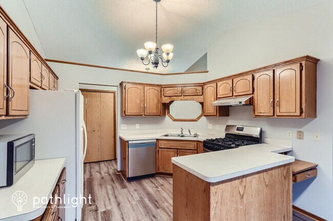 Building Photo - 8915 Pineview Ln N, Maple Grove, MN, 55369