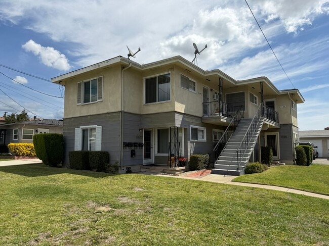 Building Photo - 5660 Noel Dr