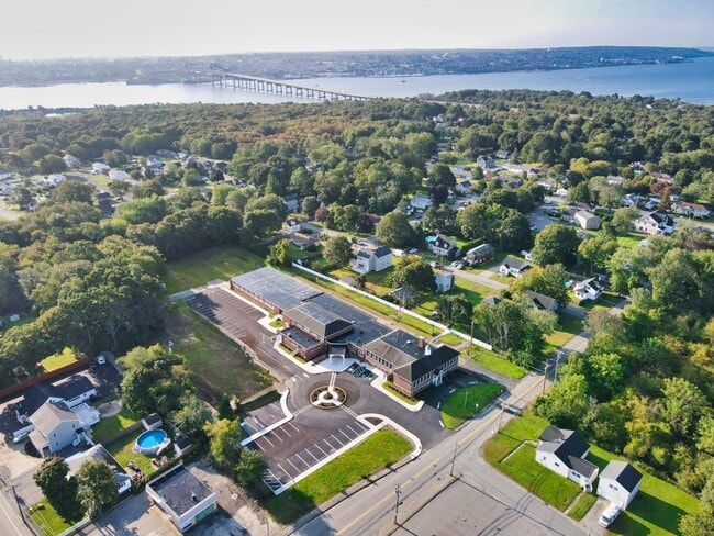 Building Photo - 816 Brayton Point Rd