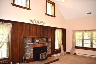 Building Photo - 2071 Dewey Rd